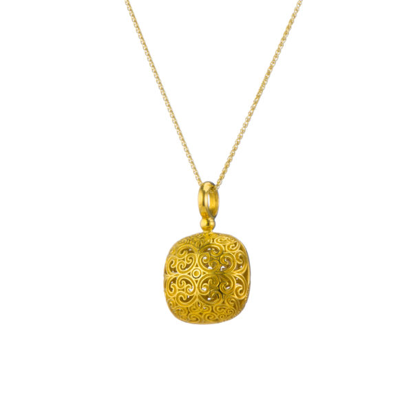 Cushion Pendant in Gold plated silver 925