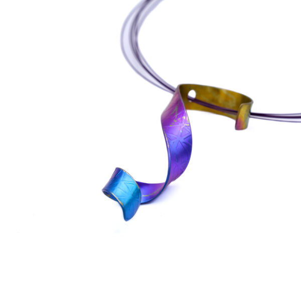 Anodized Titanium Twisted Pendant N153091 b