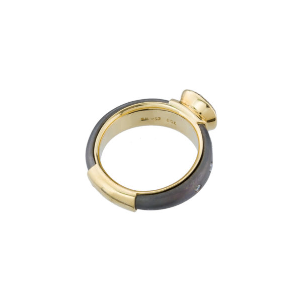 Gray Titanium and k18 Gold Ring with Blue Sapphire Cushion and Diamonds - Image 3