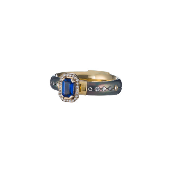 Gray Titanium and k18 Gold Ring with Blue Sapphire and Diamonds - Image 4