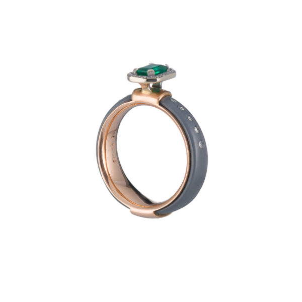 Gray Titanium and k18 Pink Gold Ring with Emerald and Diamonds - Image 2