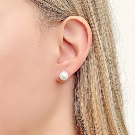 Akoya Pearl White 8-8.5mm Round 4A Stud Earrings