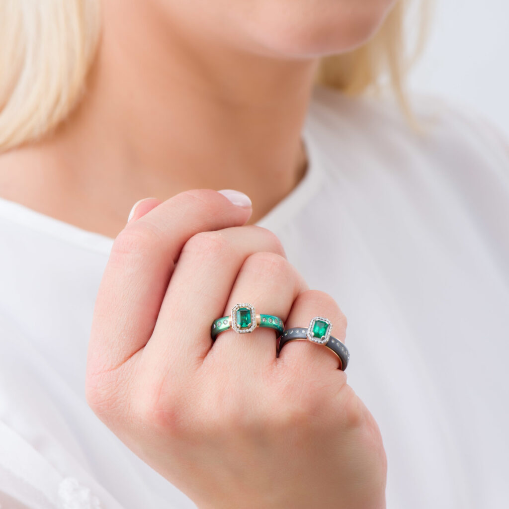 Green Titanium and k18 Pink Gold Ring with Emerald and Diamonds