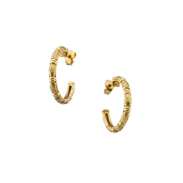 Small Hoop Earrings in Gold pated Sterling Silver 925